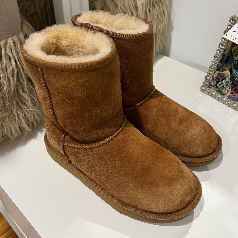 UGG Boots Short, Chestnut